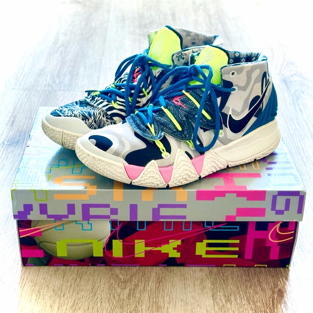 Nike Kybrid S2 - color way “What The”